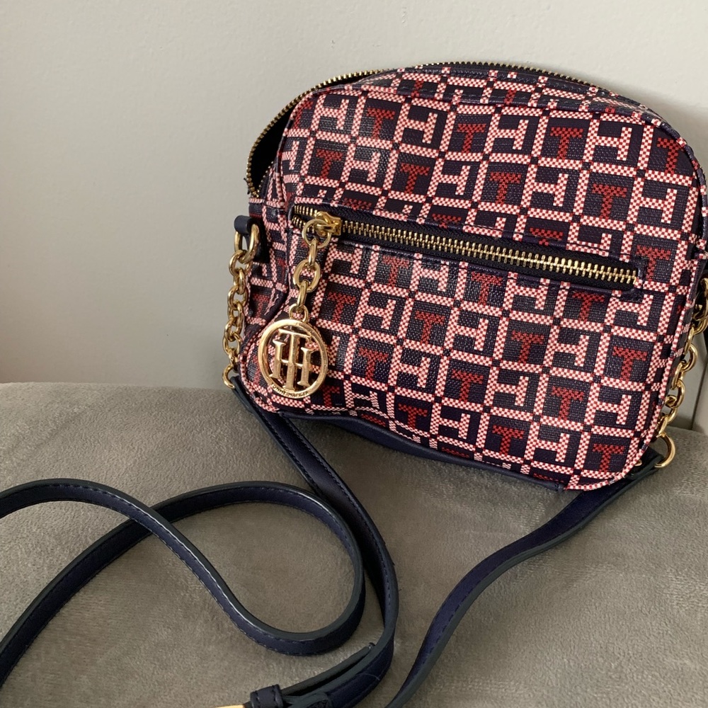 Tommy Hilfiger purse